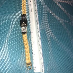 Leather bracelet, gold with clear stones